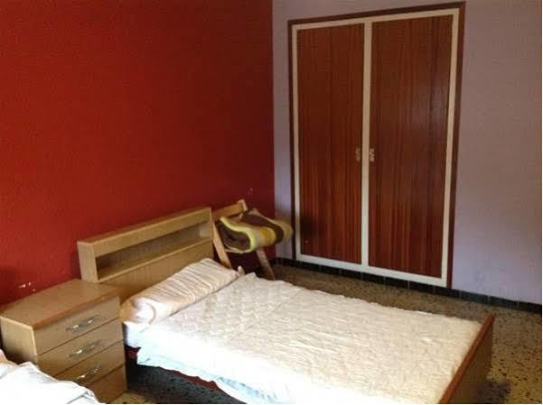 Hostel Alhambra Girona Luaran gambar